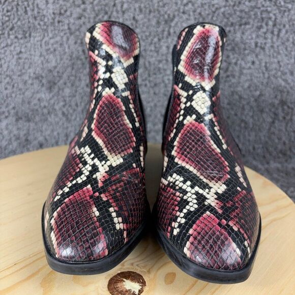 Naturalizer Hailey Chelsea Boot Womens 8.5 Snakeskin Print Ankle Booties - Picture 2 of 7